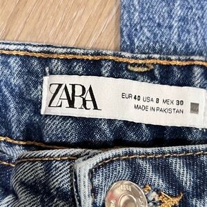 Zara Women's Denim high waisted straight jeans